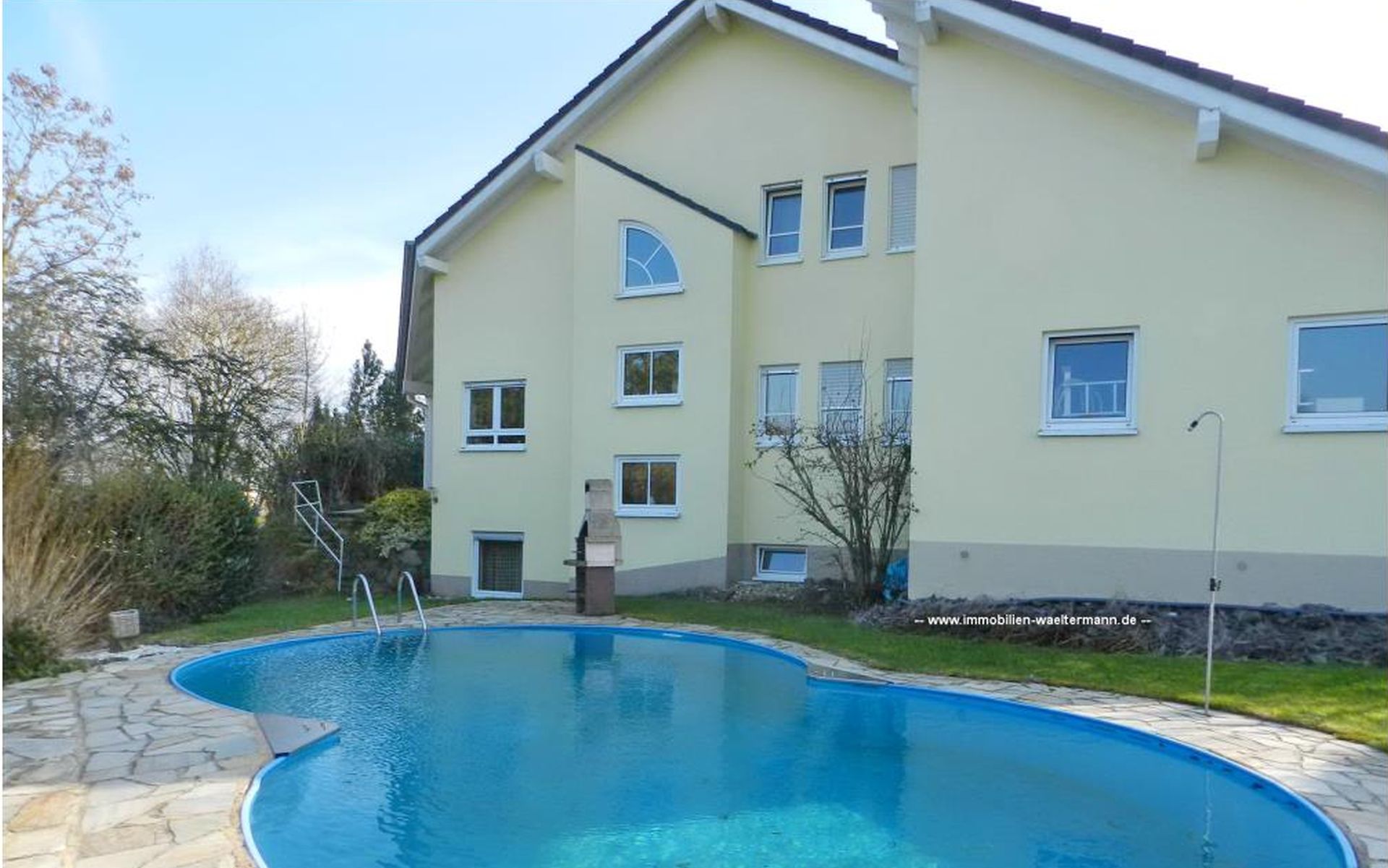 Haus bzw. Wohnung kaufen oder mieten in der Eifel und an